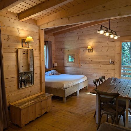 Les Cabanes Dans Les Bois Logis Hotel Villedubert Zewnętrze zdjęcie