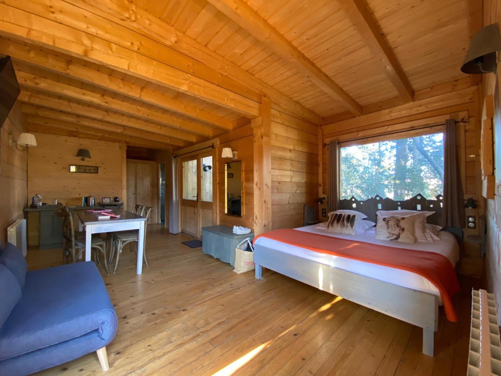 Les Cabanes Dans Les Bois Logis Hotel Villedubert Zewnętrze zdjęcie