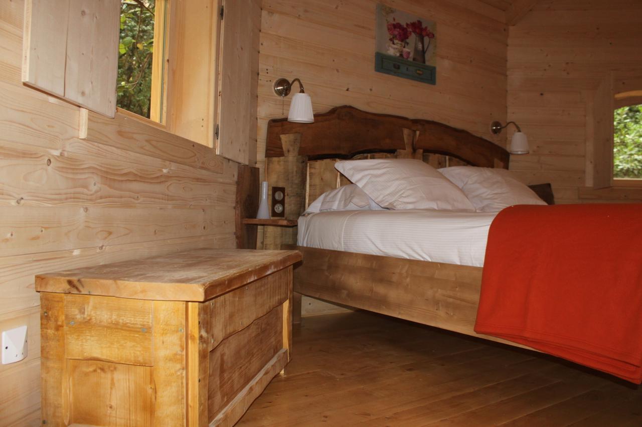 Les Cabanes Dans Les Bois Logis Hotel Villedubert Zewnętrze zdjęcie