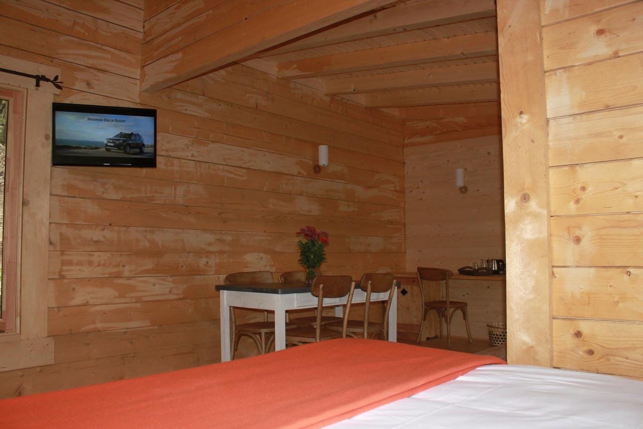 Les Cabanes Dans Les Bois Logis Hotel Villedubert Pokój zdjęcie